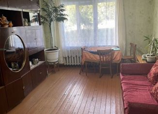 Продаю 3-ком. квартиру, 60 м2, Бугульма, улица Михаила Тухачевского, 3