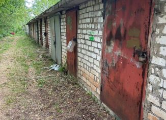 Продаю гараж, 10 м2, Киров