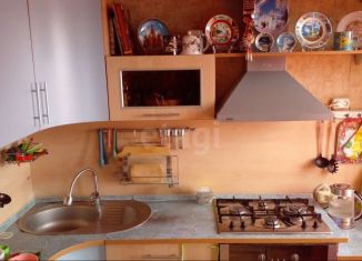 Продажа 3-ком. квартиры, 65.7 м2, Старый Оскол, Комсомольский проспект, 35