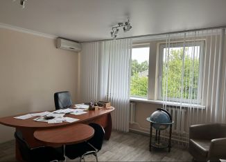 Сдаю в аренду офис, 1599 м2, Брянск, улица Урицкого, 9А