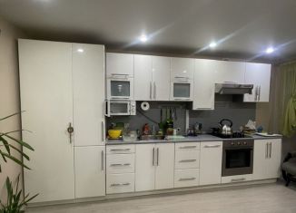 Продается трехкомнатная квартира, 68.6 м2, Бор, 2-й микрорайон, 41