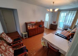 Продам 3-ком. квартиру, 53.6 м2, Гулькевичи, Волго-Донская улица, 11