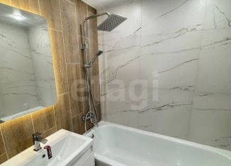 Продается двухкомнатная квартира, 56.4 м2, Йошкар-Ола, улица Воинов-Интернационалистов, 22А