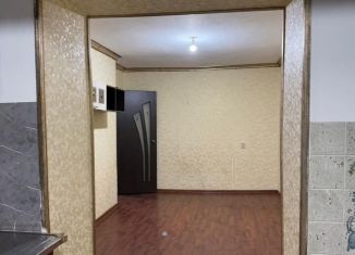 Сдам 2-ком. квартиру, 55 м2, Грозный, улица Адама Малаева, 265