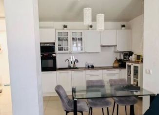 Продаю трехкомнатную квартиру, 67 м2, рабочий посёлок Краснообск, рабочий посёлок Краснообск, 246