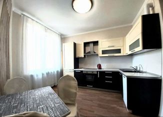 Аренда 3-комнатной квартиры, 90 м2, Санкт-Петербург, Комендантский проспект, 53к1