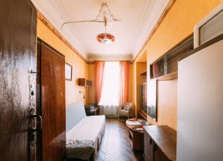 Сдам комнату, 12 м2, Санкт-Петербург, 15-я линия Васильевского острова, 34, метро Горный институт