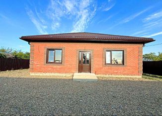 Продаю дом, 110 м2, Армавир, площадь Ленина