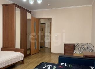 Сдам 1-ком. квартиру, 40 м2, Ростов-на-Дону, улица 1-й Конной Армии, 37, ЖК Молодёжный