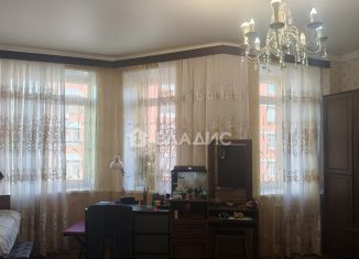 Продаю 1-комнатную квартиру, 57.5 м2, Лобня, улица Ленина, 23к2