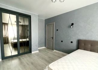 Сдается в аренду двухкомнатная квартира, 57 м2, Мытищи, улица Борисовка, 12А, ЖК Ярославский