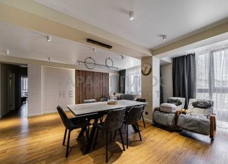 Продается трехкомнатная квартира, 106 м2, Липецк, улица Осканова, 7