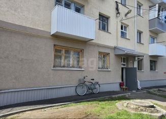 Продам 3-комнатную квартиру, 48 м2, Валуйки, улица Курячего, 18