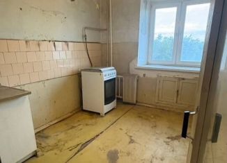 Продаю двухкомнатную квартиру, 50 м2, Алексин, улица Ленина, 1А