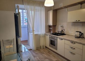 Сдается в аренду однокомнатная квартира, 45 м2, Йошкар-Ола, бульвар Ураева, 8, микрорайон Мирный