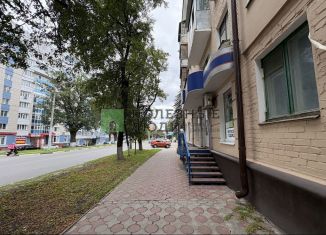 Продам торговую площадь, 45 м2, Орловская область, Октябрьская улица, 31