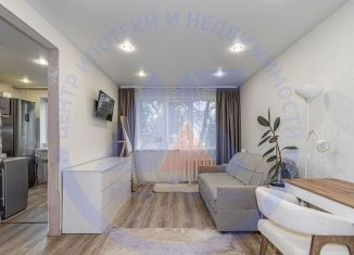 Продается 1-комнатная квартира, 32 м2, Курган, улица Гоголя, 124