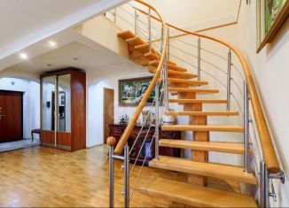 Продаю 5-комнатную квартиру, 170 м2, Люберцы, Парковая улица, 4