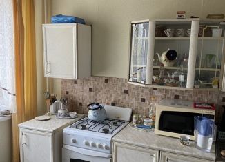 Продается однокомнатная квартира, 35.8 м2, посёлок Строитель, микрорайон Южный, 19к4