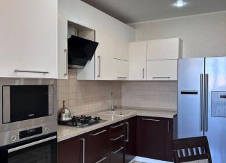 Продаю трехкомнатную квартиру, 97 м2, Йошкар-Ола, микрорайон Спортивный, улица Воинов-Интернационалистов, 32Б