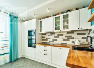 Продажа двухкомнатной квартиры, 72 м2, Воронеж, улица Перевёрткина, 1/10, ЖК Дельфин