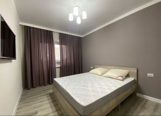 Сдаю в аренду двухкомнатную квартиру, 61.5 м2, Тобольск, 15-й микрорайон, 15