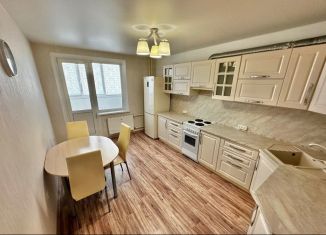 Продаю 2-ком. квартиру, 61.2 м2, Ростов-на-Дону, переулок Андреева, 13, ЖК Суворовский