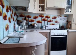 Сдаю в аренду однокомнатную квартиру, 36 м2, Колпино, бульвар Трудящихся, 8