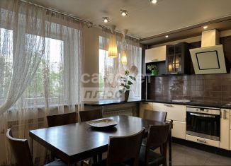 Продаю 3-комнатную квартиру, 77 м2, Санкт-Петербург, улица Типанова, 34к1, улица Типанова