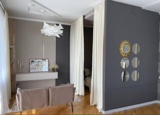 Сдаю в аренду двухкомнатную квартиру, 86 м2, Краснодар, Восточно-Кругликовская улица, 54, микрорайон Восточно-Кругликовский