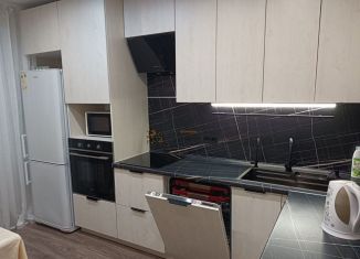 Сдаю в аренду 2-комнатную квартиру, 58 м2, Республика Башкортостан, Комсомольская улица, 106/1