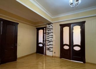 Продажа 2-ком. квартиры, 92 м2, Дагестан, улица Пирогова, 4