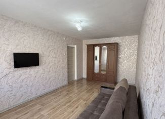 Сдаю 1-ком. квартиру, 39 м2, Избербаш, улица Г. Гамидова