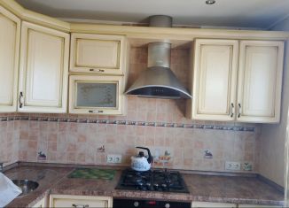 Сдается 1-комнатная квартира, 37 м2, посёлок Дружба, Первомайская улица, 8