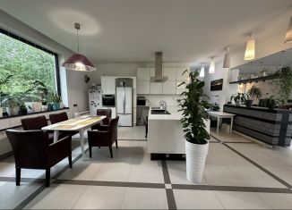 Сдается дом, 340 м2, Москва, улица Пушкина, 1А