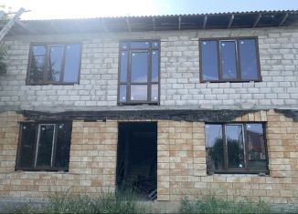 Продаю дом, 180 м2, посёлок городского типа Заводской, Молодёжная улица