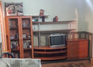 Продам 2-комнатную квартиру, 36 м2, поселок городского типа Белогорск, Юбилейная улица, 9