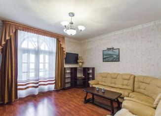 Продаю трехкомнатную квартиру, 76 м2, Екатеринбург, улица Чекистов, 3, улица Чекистов