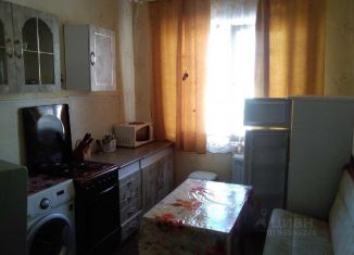 Сдаю 2-комнатную квартиру, 52 м2, Мурманская область, Комсомольская улица, 8