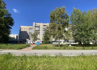 Продается трехкомнатная квартира, 57 м2, Санкт-Петербург, улица Шотмана, 7к1, улица Шотмана