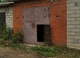 Продам гараж, 30 м2, Кыштым, улица Калинина, 165