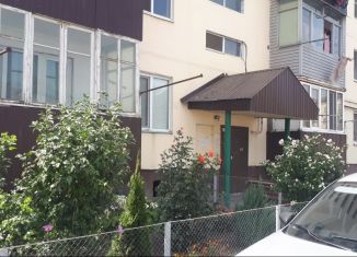Продается трехкомнатная квартира, 70 м2, посёлок Залукокоаже, Комсомольская улица, 123