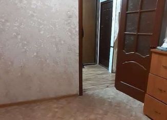 Трехкомнатная квартира на продажу, 63.9 м2, рабочий посёлок Решетиха, улица Чкалова