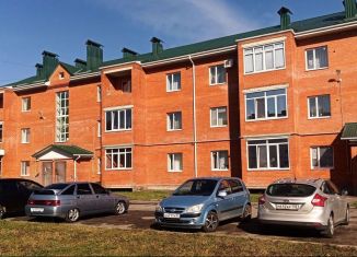 Продается 2-комнатная квартира, 56 м2, деревня Образцово, Школьная улица, 2Б