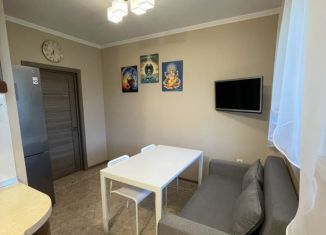 2-комнатная квартира на продажу, 60 м2, посёлок городского типа Черноморское, улица Димитрова, 13
