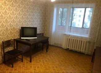 2-комнатная квартира в аренду, 48 м2, Курчатов, улица Гайдара, 6