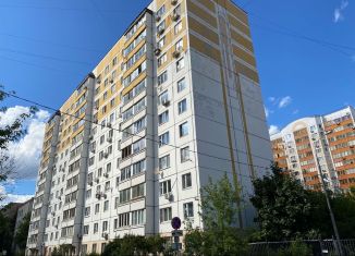 Продается 3-комнатная квартира, 70 м2, Москва, улица Усиевича, 29к2, улица Усиевича