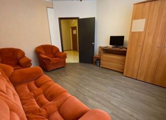 2-комнатная квартира в аренду, 56 м2, Москва, Родионовская улица, дв16с5, станция Молжаниново