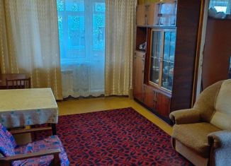 Продается 4-комнатная квартира, 60 м2, Дзержинск, проспект Ленинского Комсомола, 4