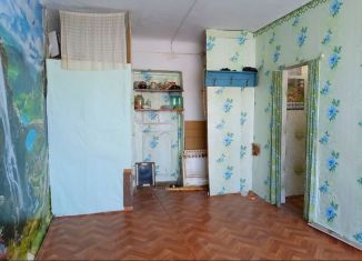 Двухкомнатная квартира на продажу, 30.4 м2, Катав-Ивановск, улица Дмитрия Тараканова, 49